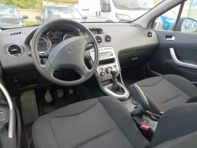 Peugeot 308 - 2010