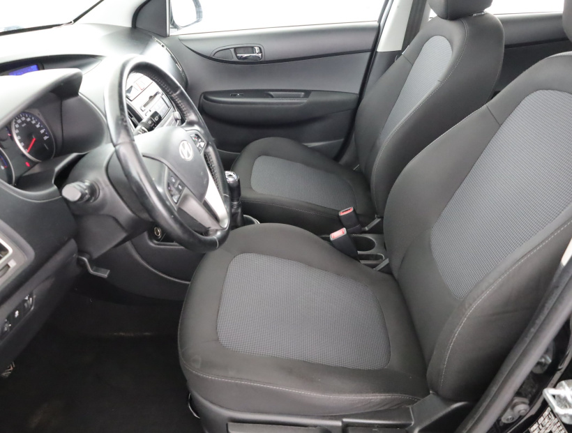 Hyundai i20, 2013
