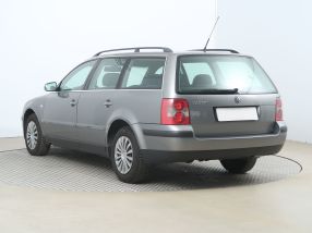 Volkswagen Passat - 2002