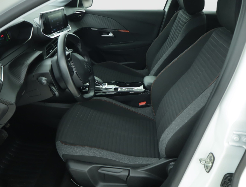 Peugeot e-208, 2020