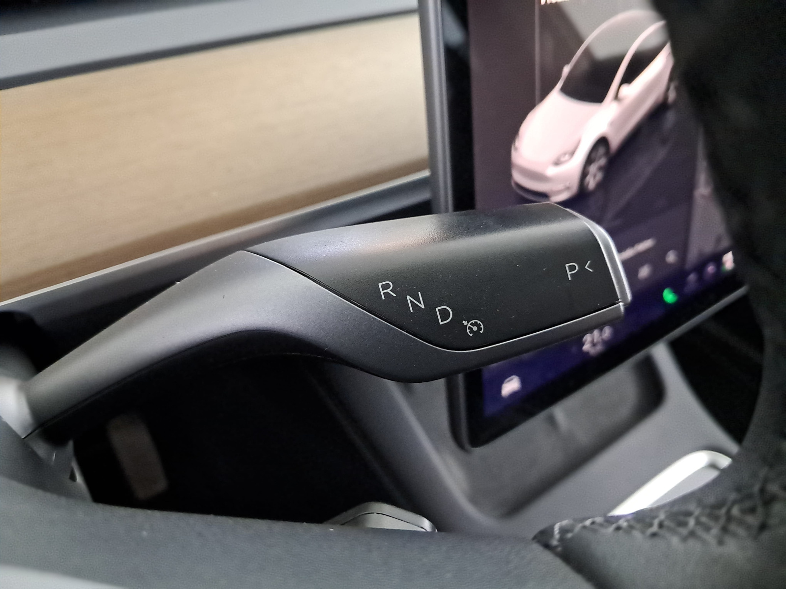 Tesla Model Y Long Range AWD – fotografie 27