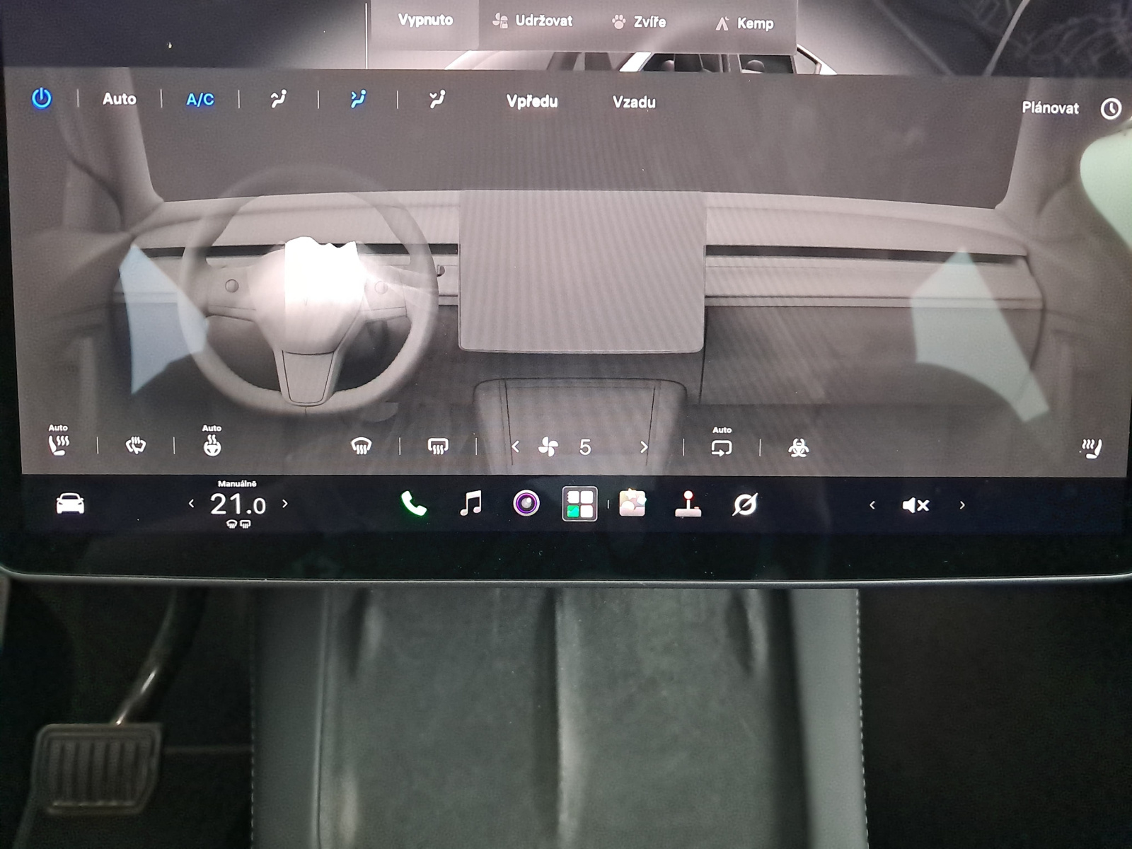 Tesla Model Y Long Range AWD – fotografie 30