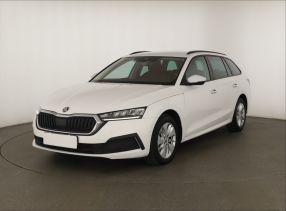 Škoda Octavia - 2023