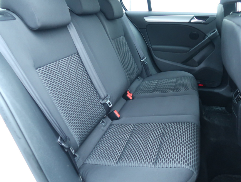 Volkswagen Golf, 2011