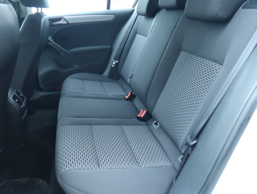 Volkswagen Golf, 2011