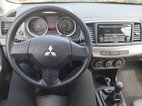 Mitsubishi Lancer - 2014
