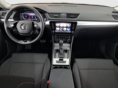 Škoda Superb - 2024