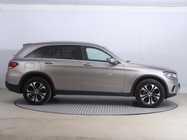 Mercedes-Benz GLC - 2022