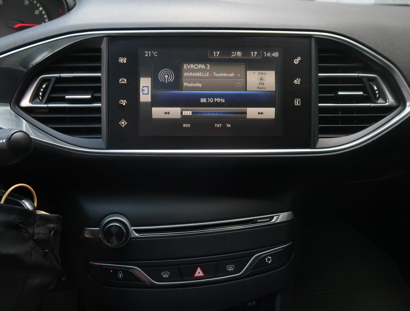 Peugeot 308, 2017