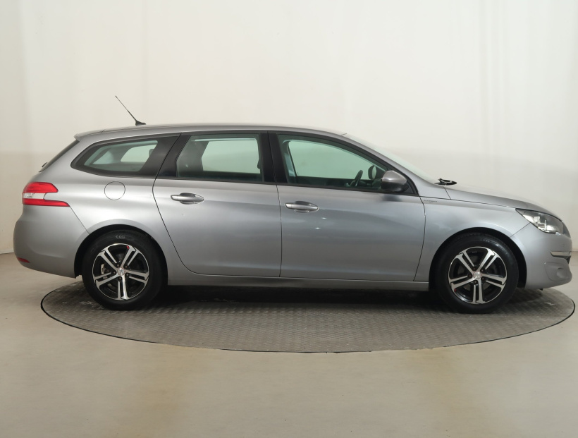 Peugeot 308, 2017
