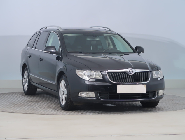 Škoda Superb 2011