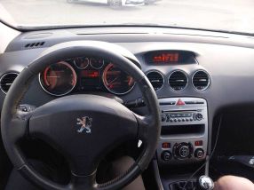 Peugeot 308 - 2009