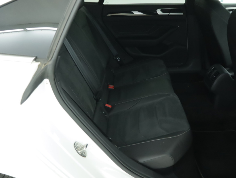 Volkswagen Arteon, 2021