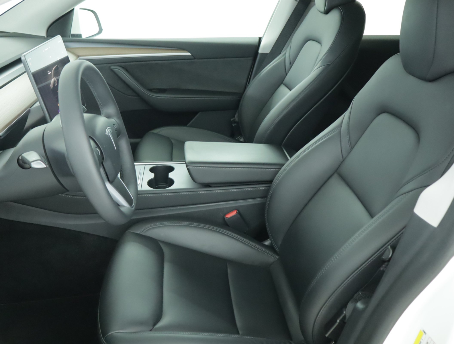 Tesla Model Y - 2023