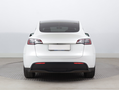 Tesla Model Y - 2023