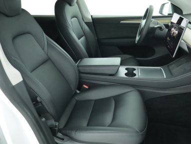 Tesla Model Y - 2022