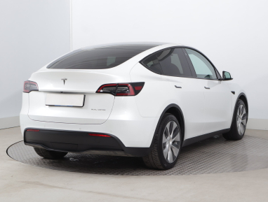 Tesla Model Y - 2022