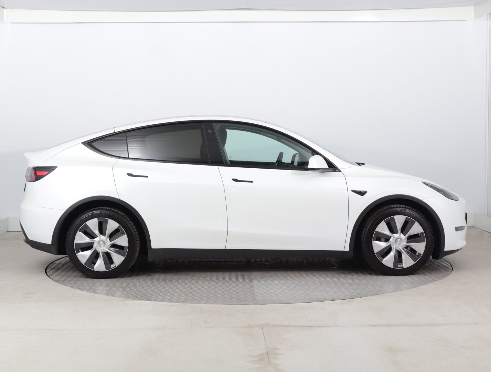 Tesla Model Y - 2022