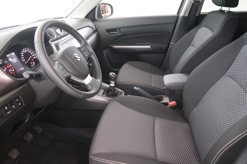 Suzuki Vitara, 2025
