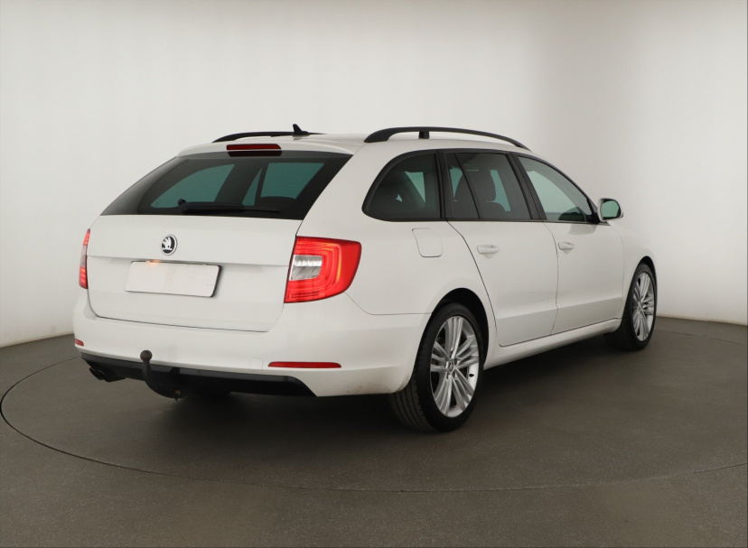 Škoda Superb, 2015