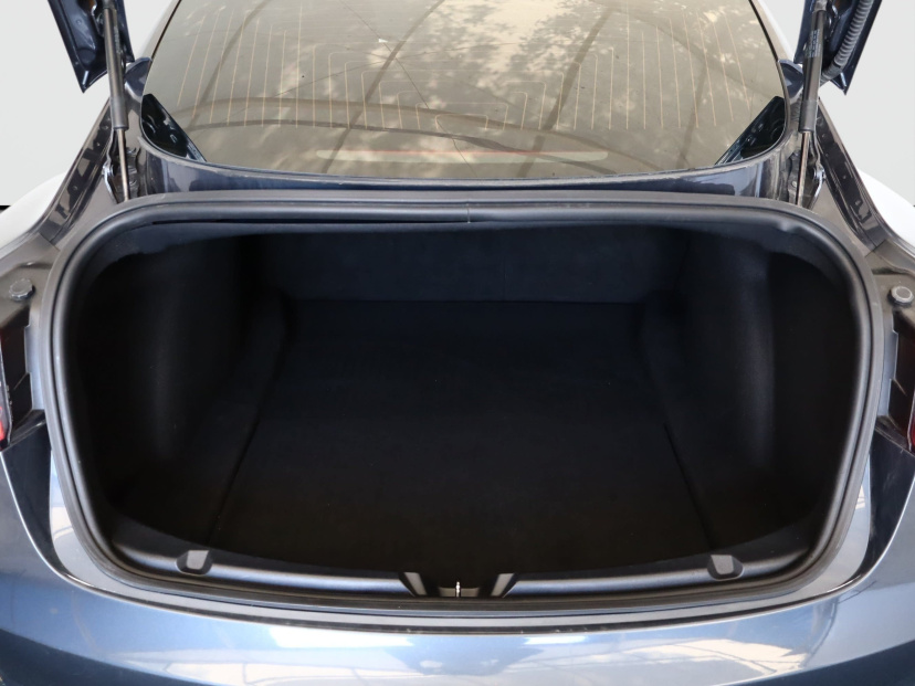 Tesla Model 3, 2019
