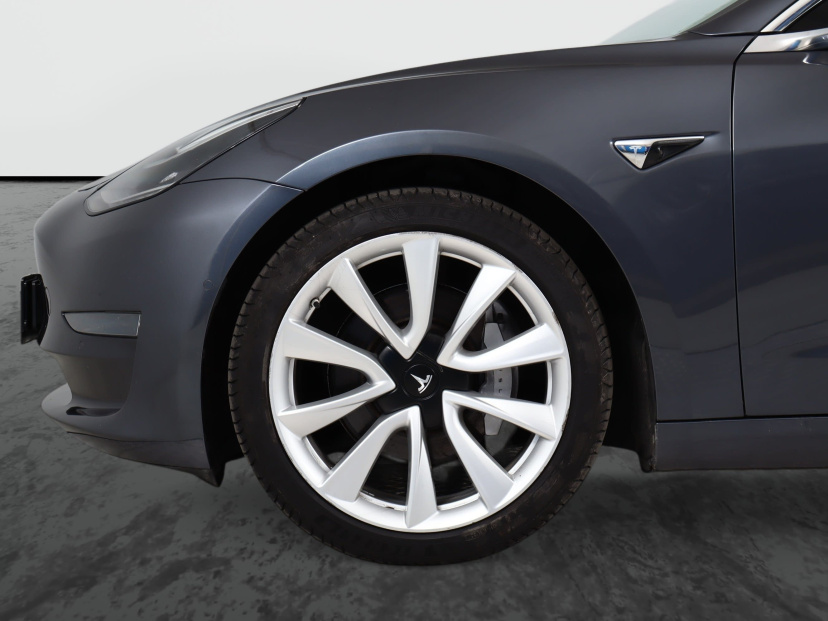 Tesla Model 3, 2019
