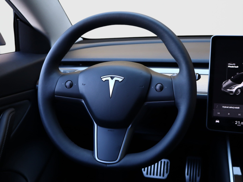 Tesla Model 3, 2019
