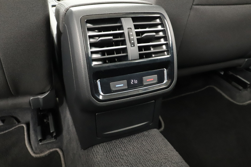 Volkswagen Passat, 2016