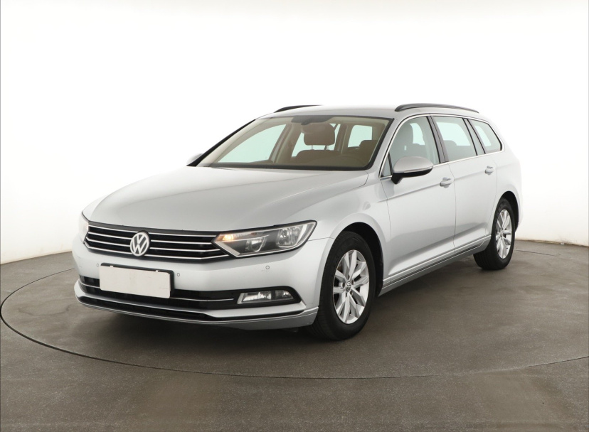 Volkswagen Passat, 2016