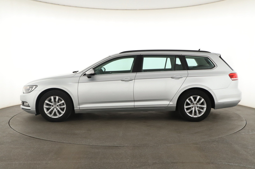 Volkswagen Passat, 2016