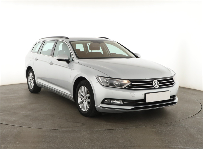 Volkswagen Passat, 2016