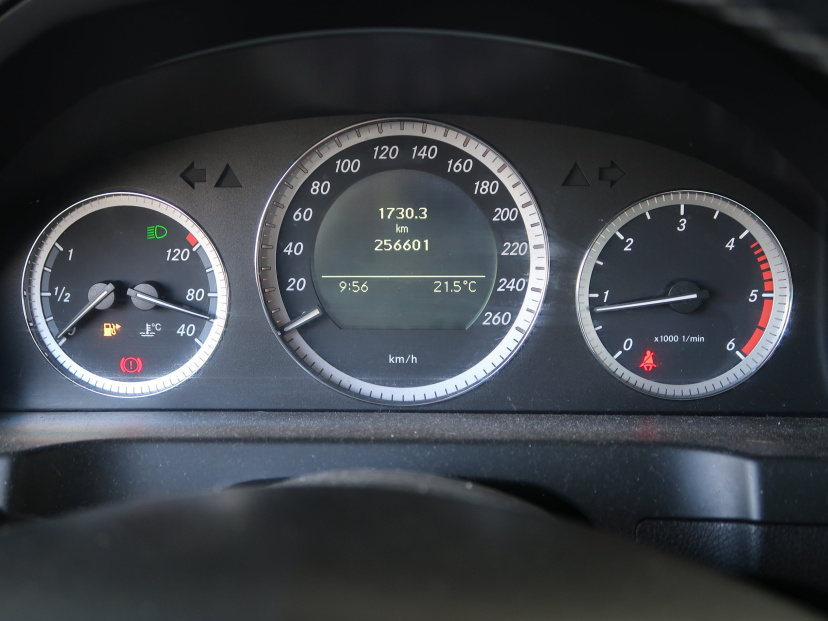 Mercedes-Benz C, 2010