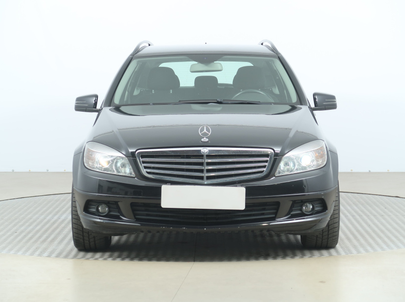 Mercedes-Benz C, 2010