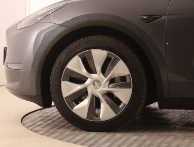 Tesla Model Y - 2022