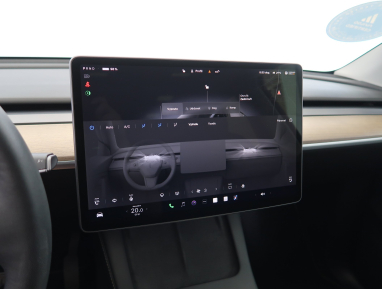 Tesla Model Y - 2022