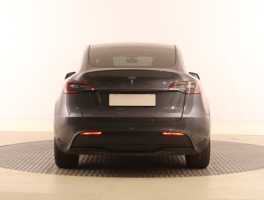 Tesla Model Y - 2022