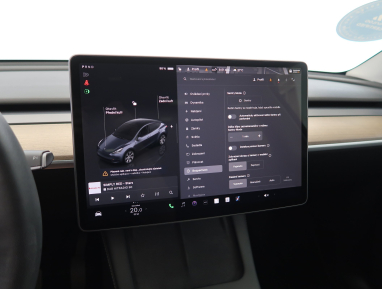 Tesla Model Y - 2022