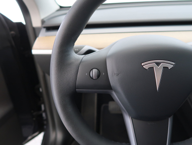 Tesla Model Y - 2022