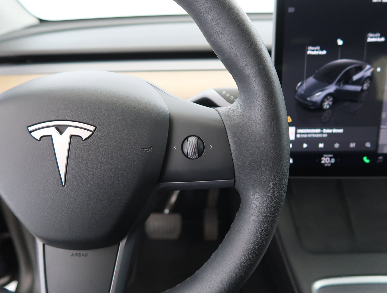 Tesla Model Y - 2022