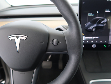 Tesla Model Y - 2022