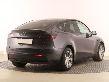Tesla Model Y - 2022