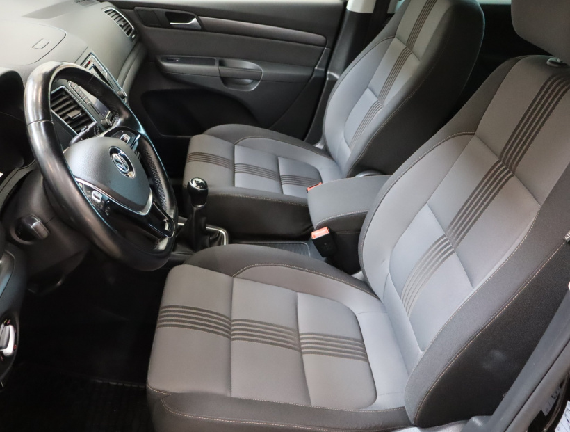 Volkswagen Sharan, 2016