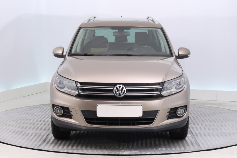 Volkswagen Tiguan, 2012