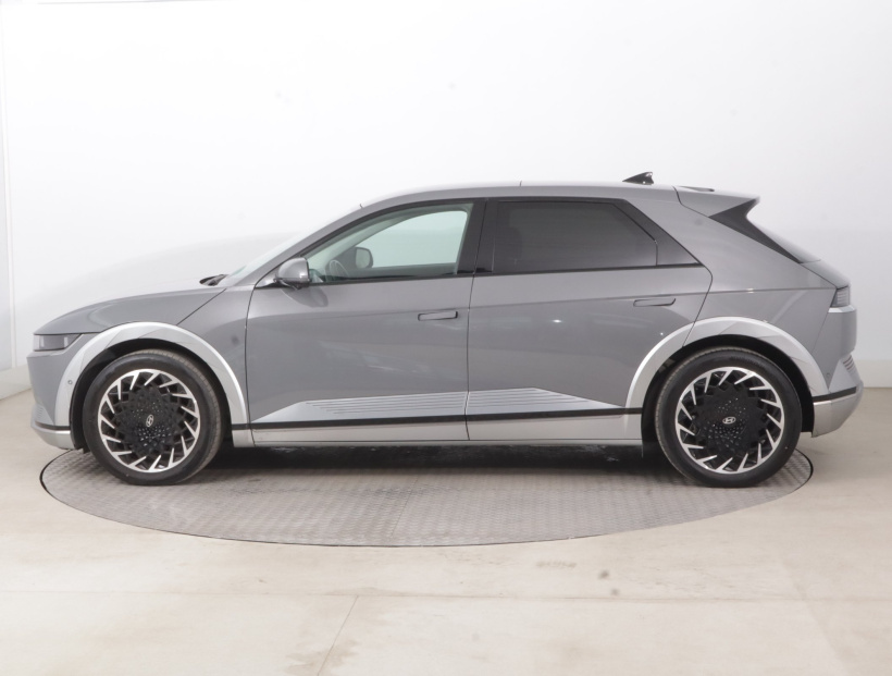 Hyundai Ioniq 5, 2022