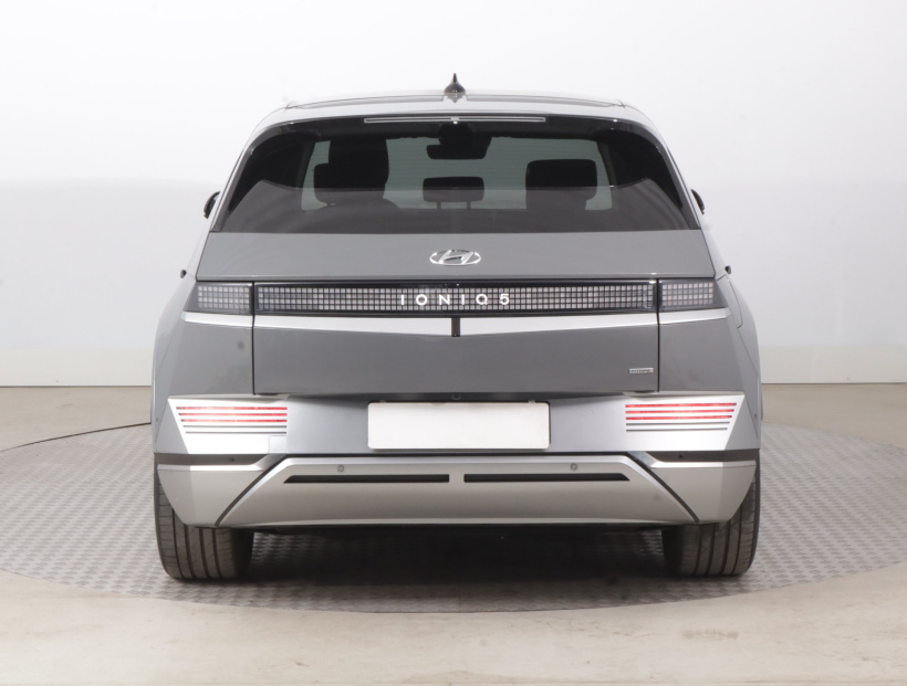 Hyundai Ioniq 5, 2022