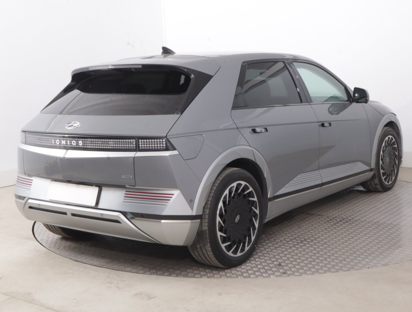 Hyundai Ioniq 5, 2022