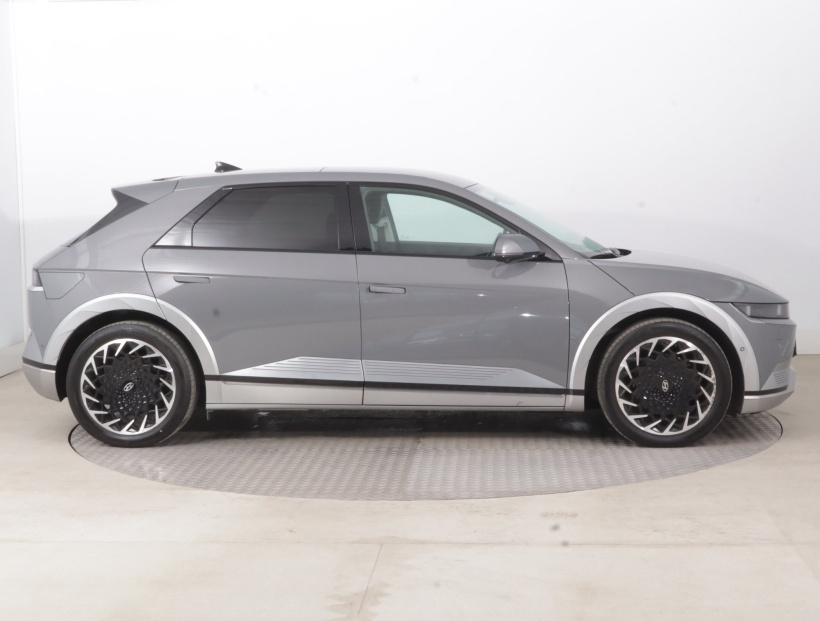 Hyundai Ioniq 5, 2022
