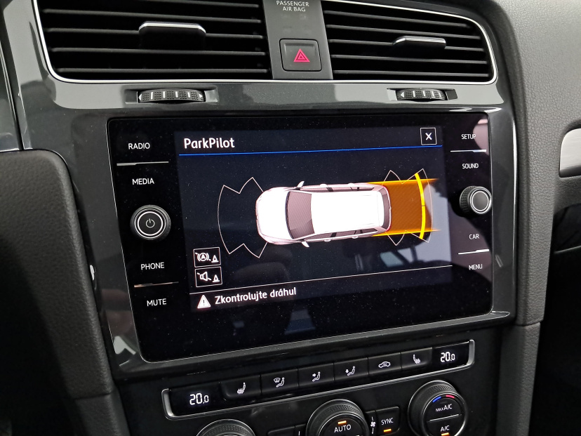 Volkswagen Golf, 2020