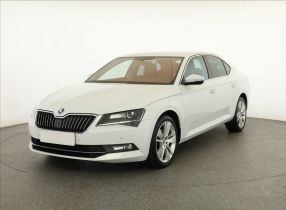 Škoda Superb - 2017