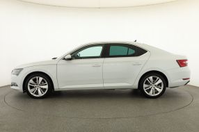 Škoda Superb - 2017